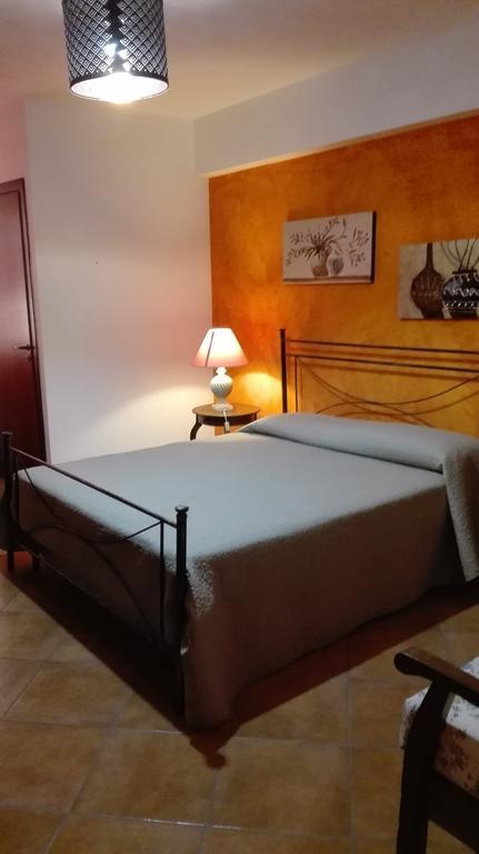 Bed And Breakfast Agrumi In Terrazza 아라고나 객실 사진