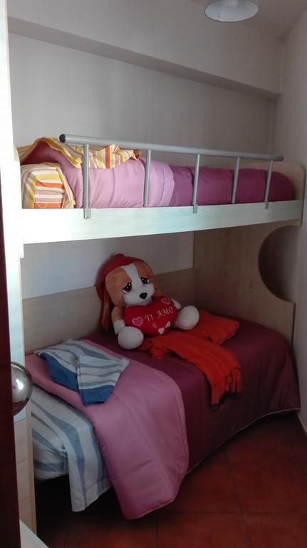 Bed And Breakfast Agrumi In Terrazza 아라고나 객실 사진